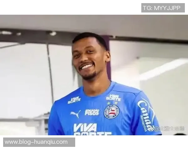 巴伊亚官方宣布中场雷森德加盟青岛西海岸祝愿他未来发展顺利